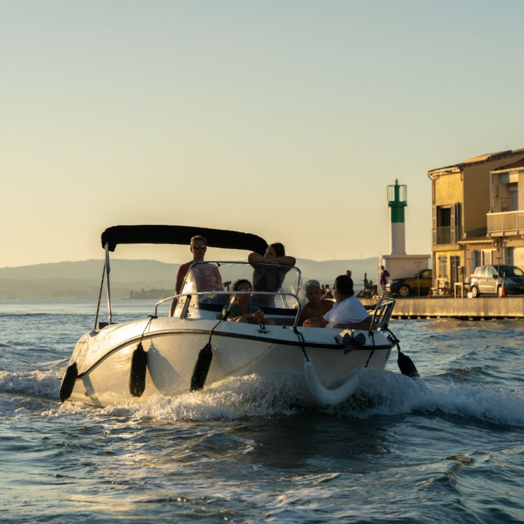 Se balader en bateau à moteur autour de Marseille grâce à Freedom Boat Club