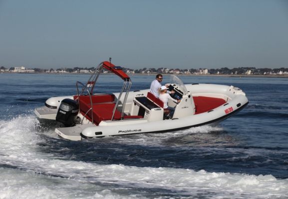 Navigation bateau à moteur Marseille, flotte Freedom Boat Club